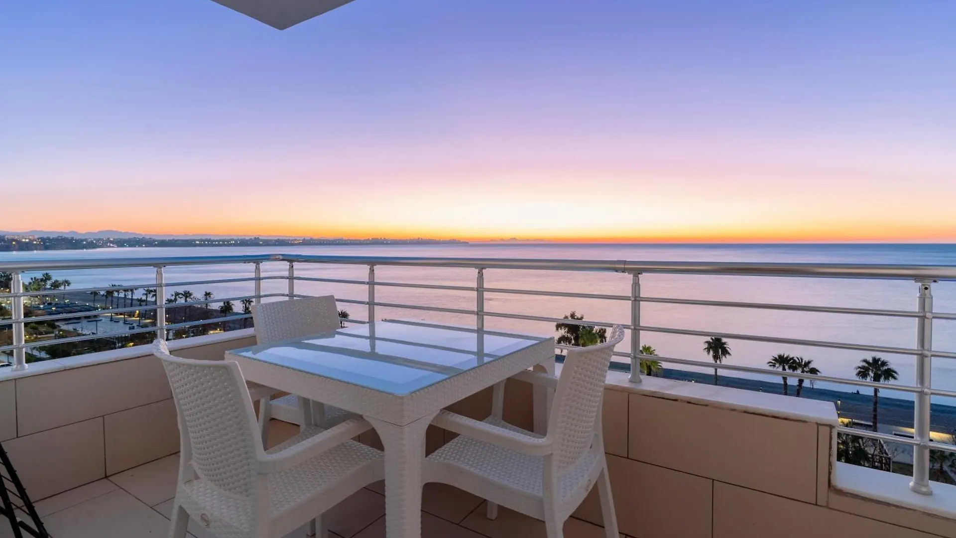 Apartament Heart Of The City With Unique Views Of The Sea. Antalya Turcia